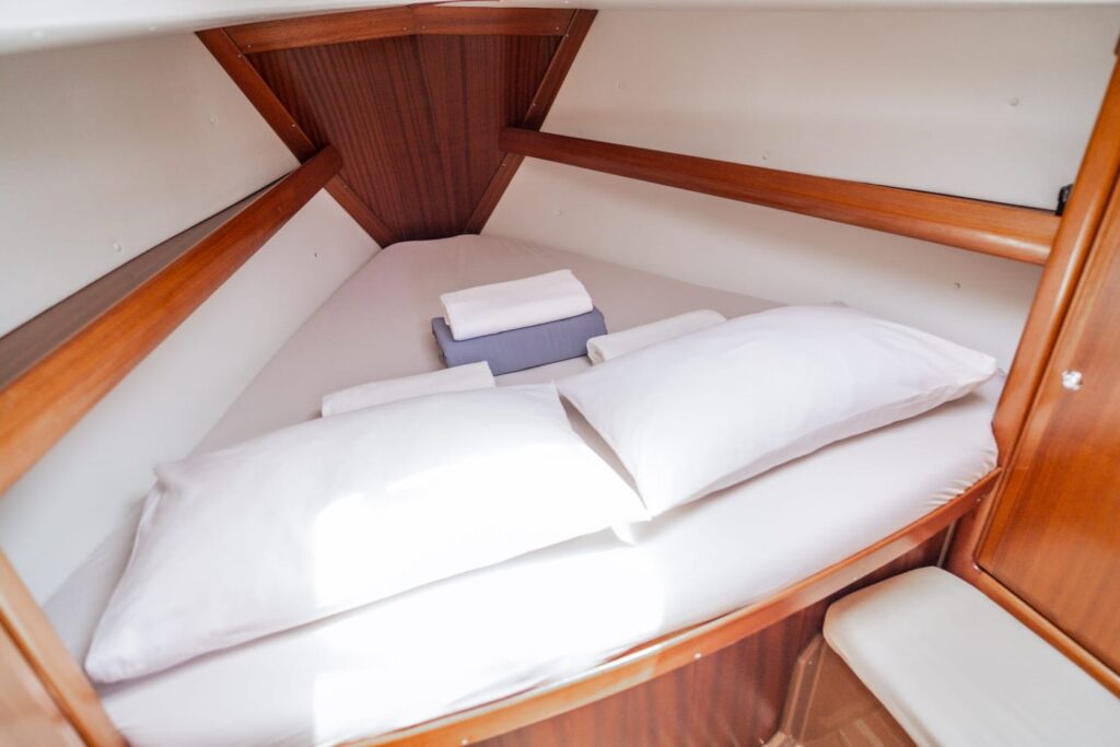 12metri-di-mare-b&b-polignano-barca-a-vela-xxx204